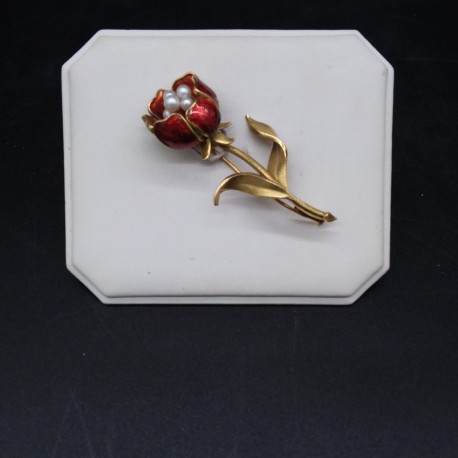 Broche en oro 18 K.